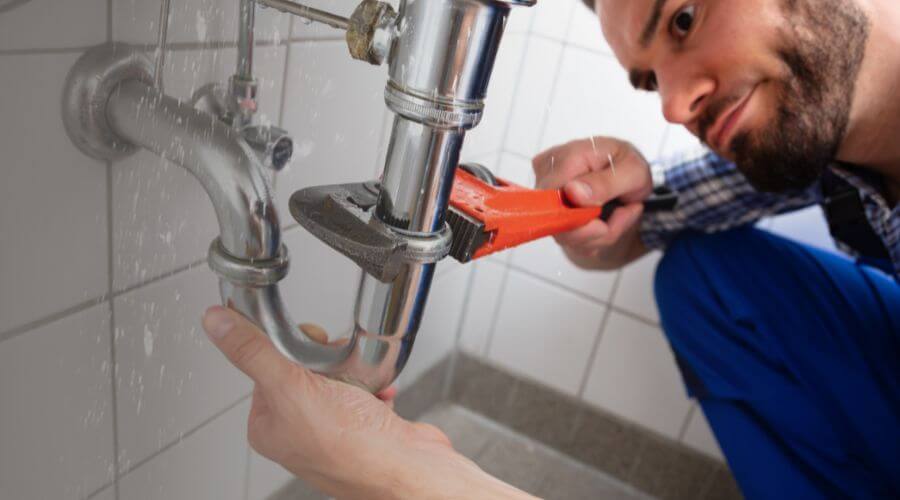 Professional same day plumber services in East Galesburg, IL